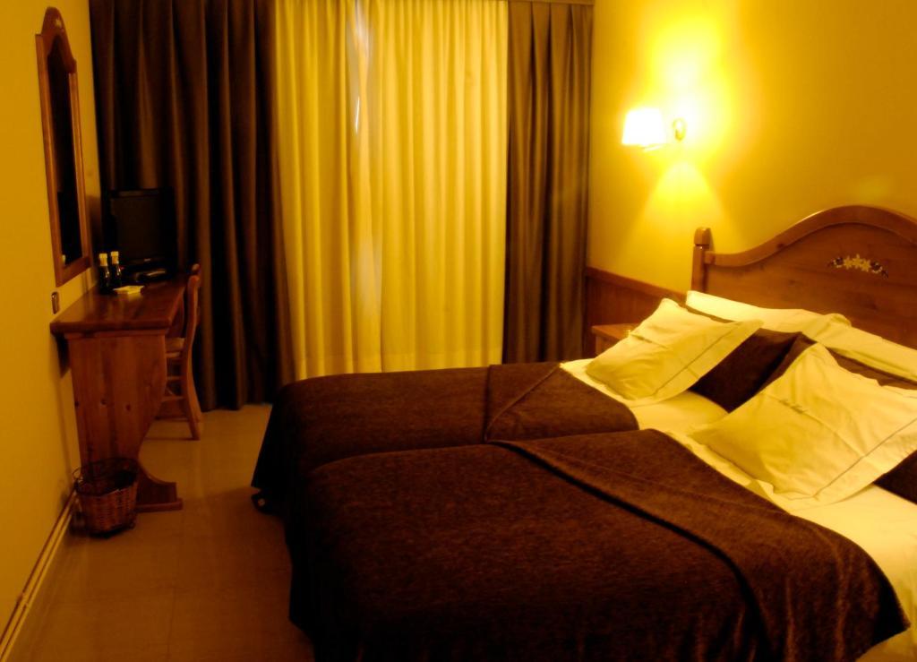 Petit Hotel Pas De La Casa Room photo
