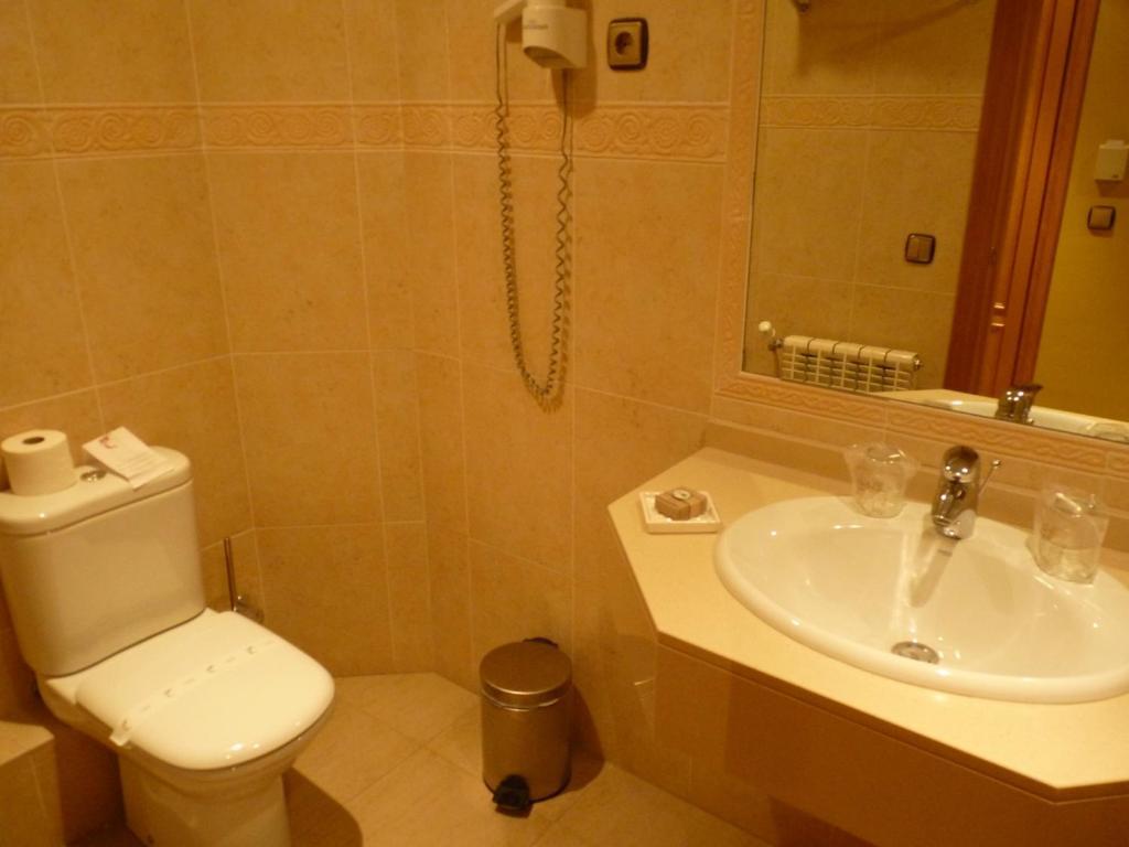 Petit Hotel Pas De La Casa Room photo